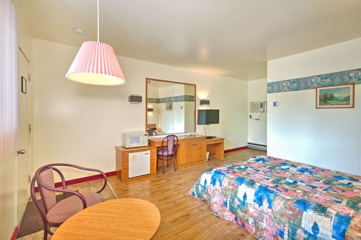 Room 3 of 40