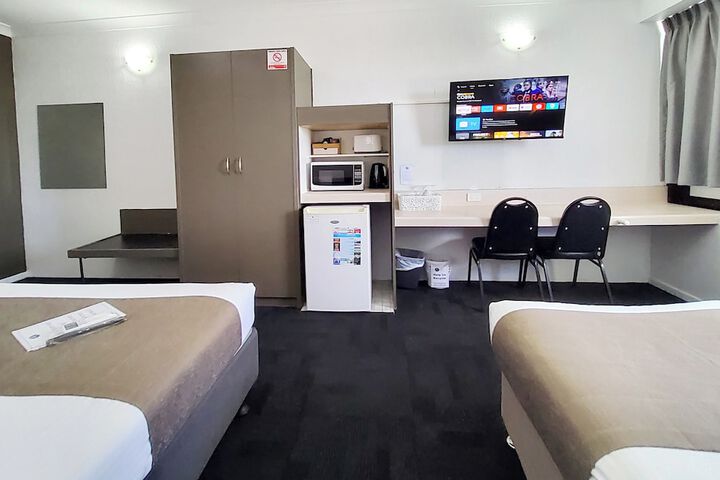 Room 44 of 105