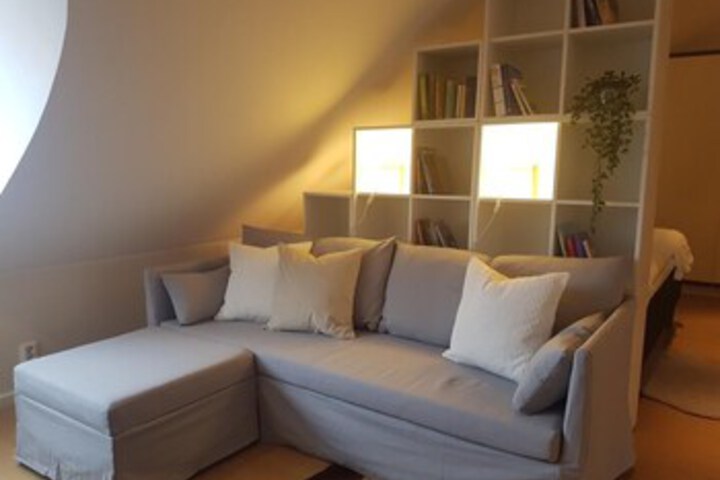 Room 6 of 17