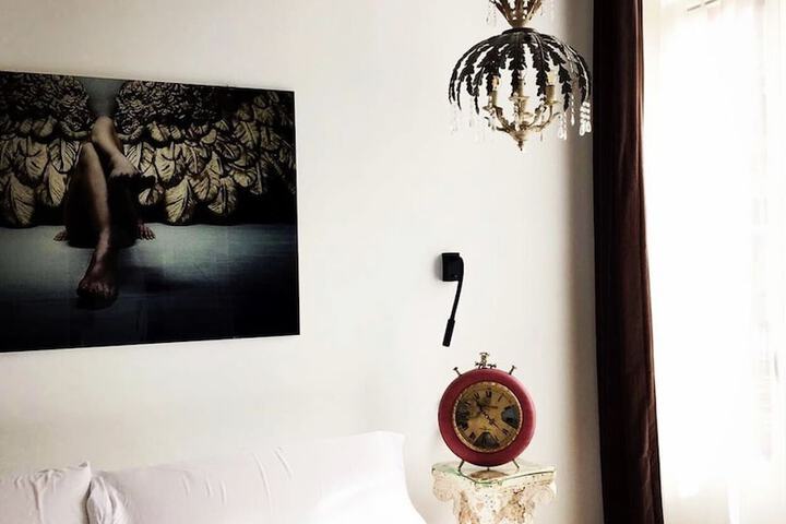 Room 10 of 53