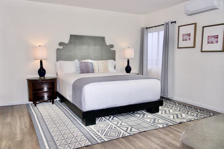 Room 42 of 159