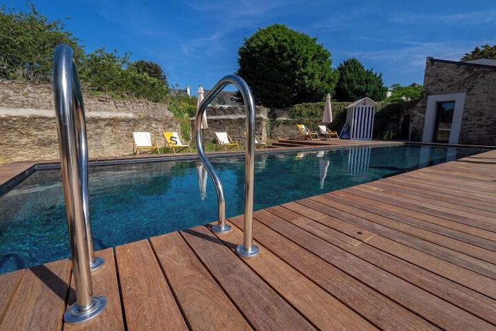 Pool 23 of 31