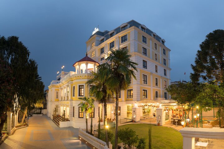 The Maya Manor Boutique by KGH Group