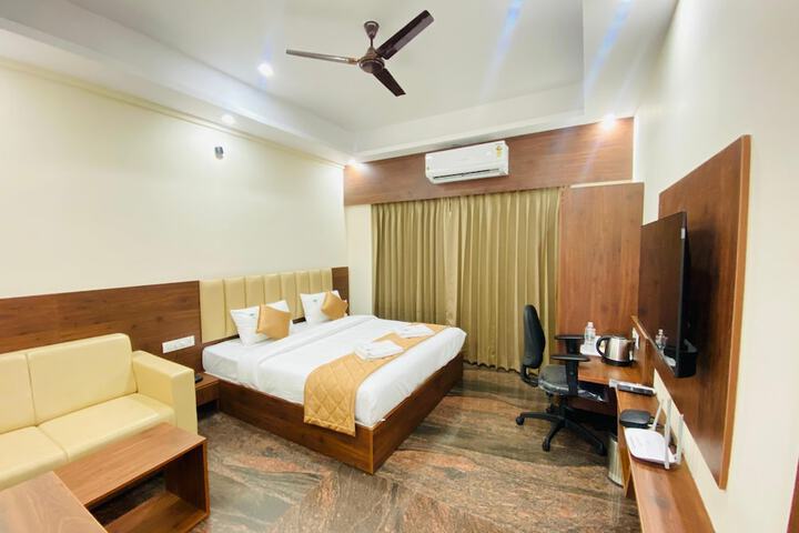 Room 20 of 35