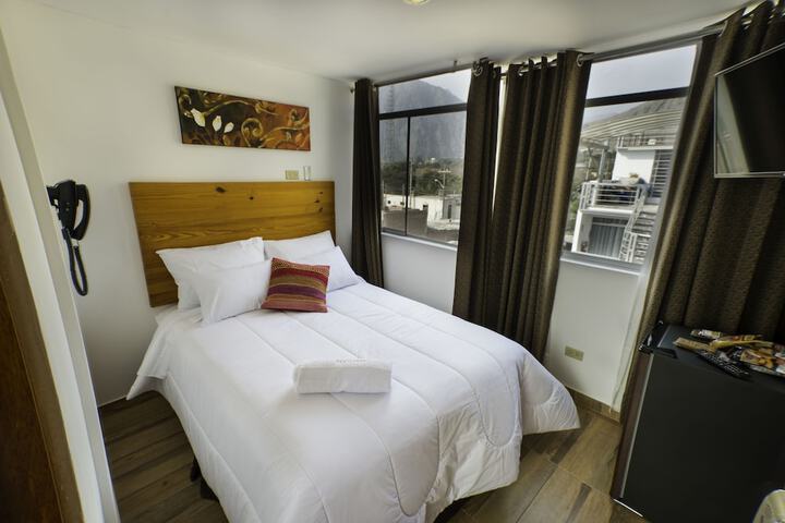 Room 4 of 35