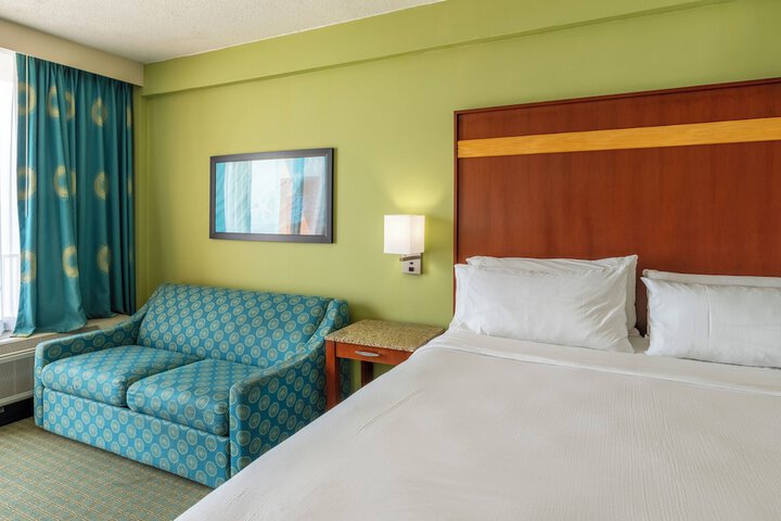 Room 28 of 111