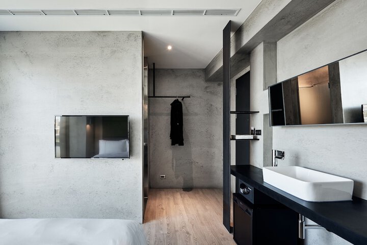 Room 26 of 57