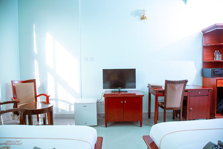 Room 7 of 35