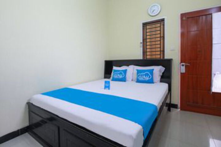 Room 5 of 10
