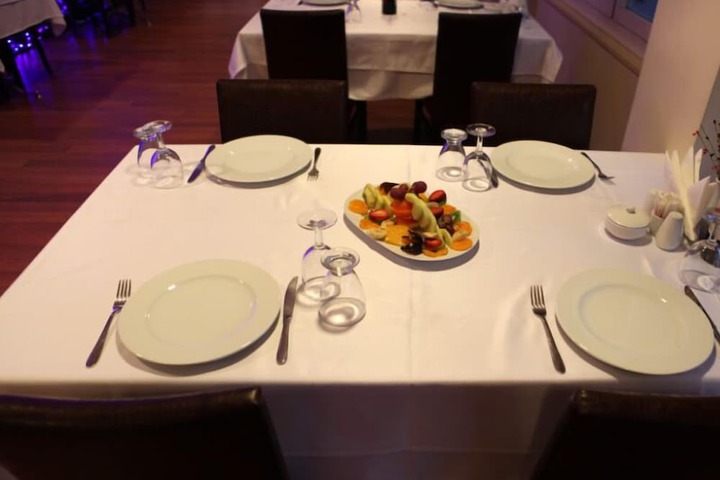 Dining 14 of 19