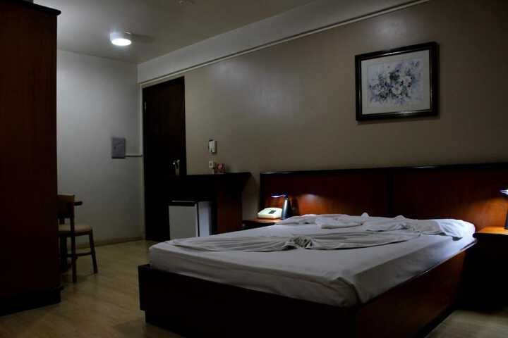 Room 23 of 54