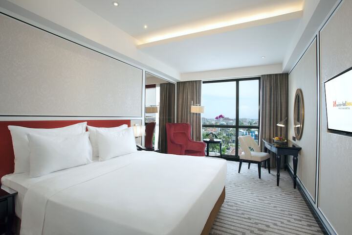 Room 21 of 106