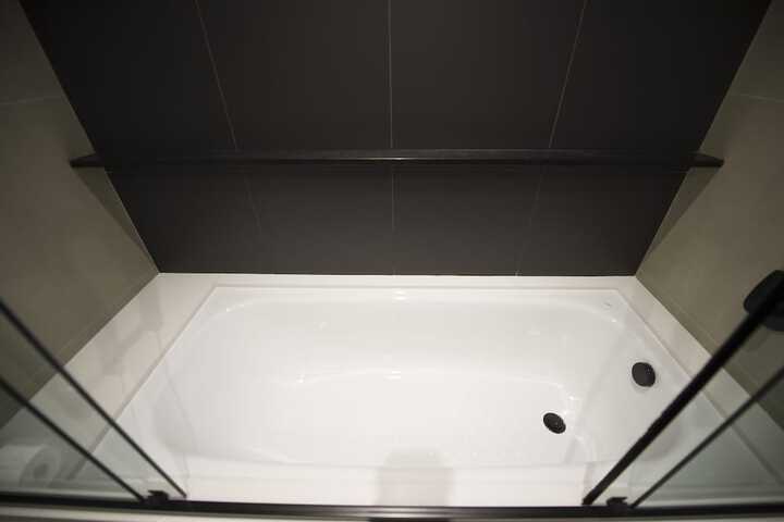 Room 53 of 63