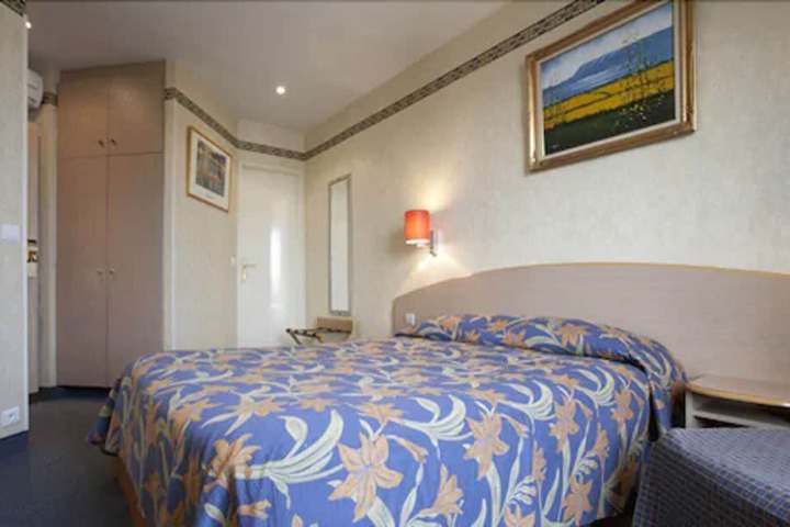 Room 14 of 53