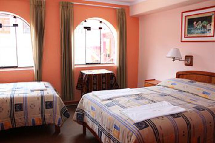 Room 10 of 15