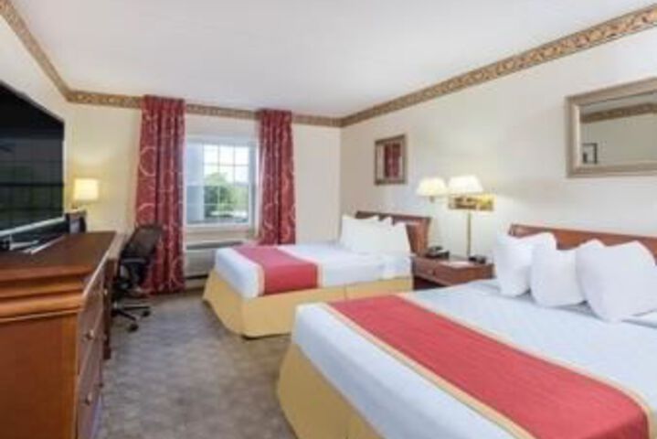 Room 15 of 32