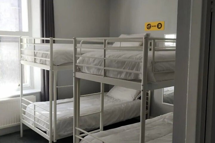 Room 2 of 34