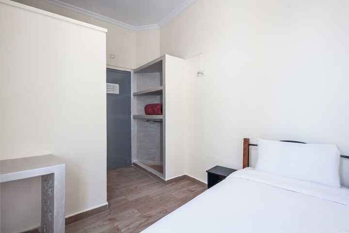 Room 41 of 75