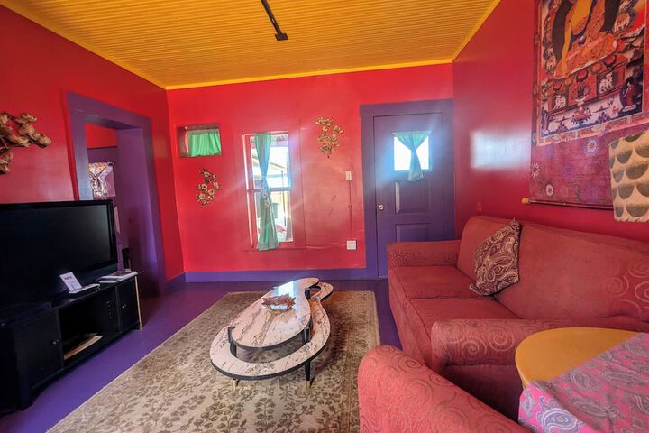 Room 172 of 276