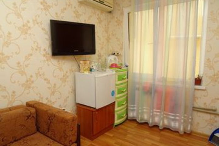 Room 10 of 20