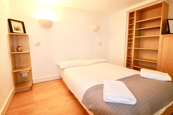 Room 2 of 11