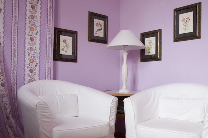 Room 12 of 37