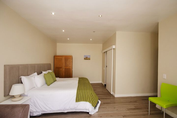 Room 5 of 19
