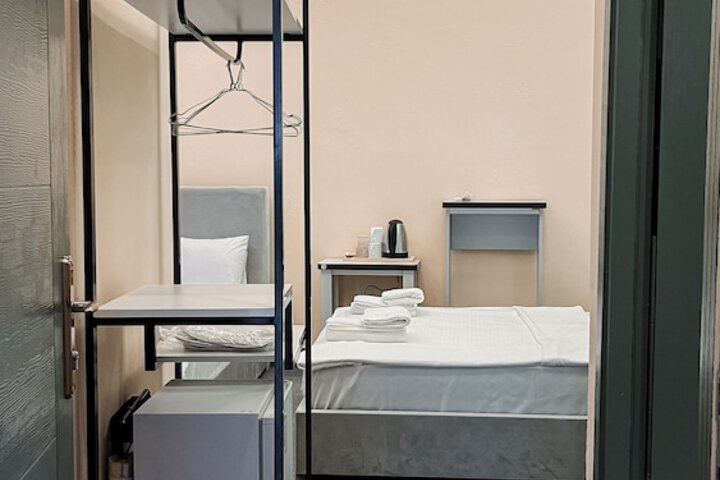Room 14 of 69