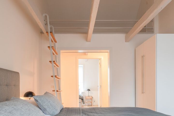 Room 3 of 23