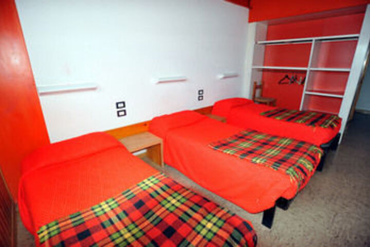 Room 10 of 18