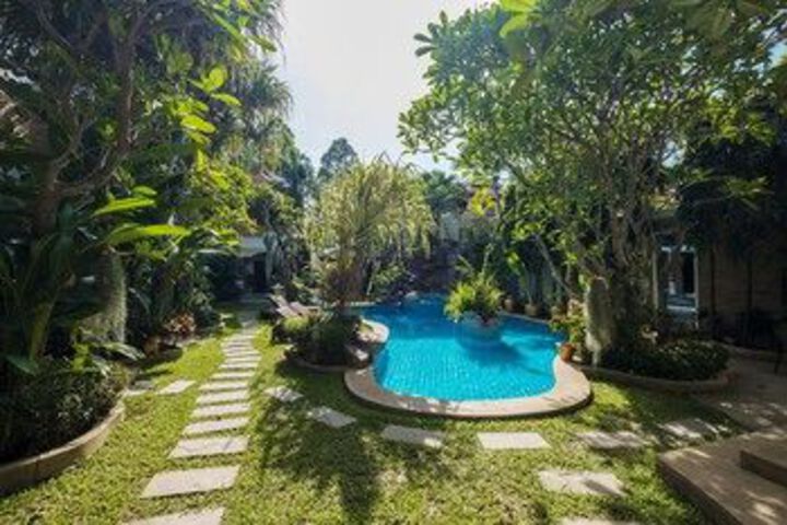 Pool 19 of 25
