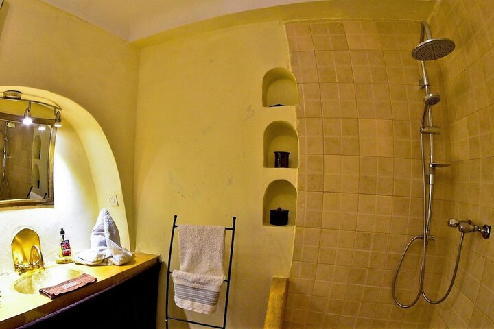 Room 48 of 72