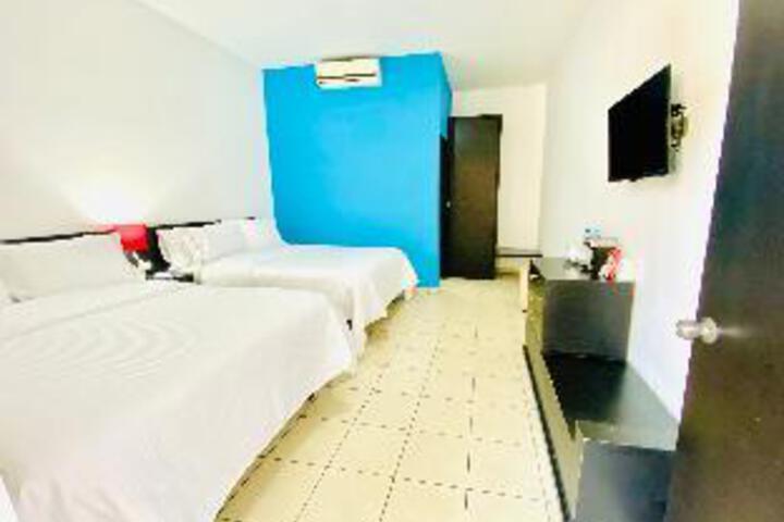 Room 12 of 17
