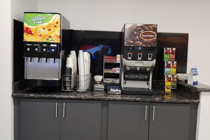 Breakfast/Coffee Service 40 of 44