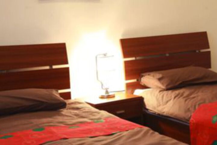 Room 10 of 43