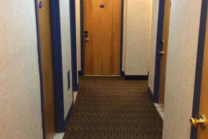 Room 23 of 45