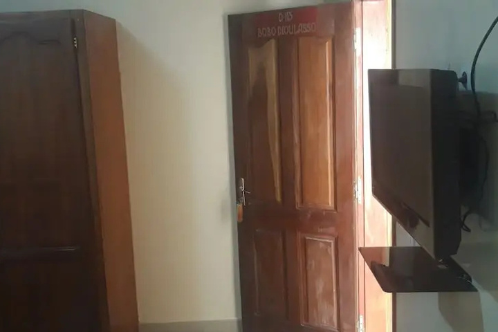 Room 3 of 17