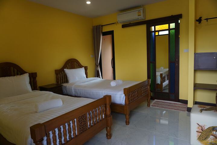 Room 19 of 88