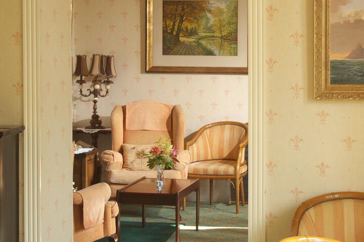 Guest Lobby
