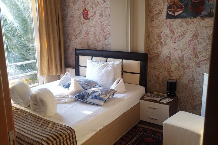 Room 6 of 70