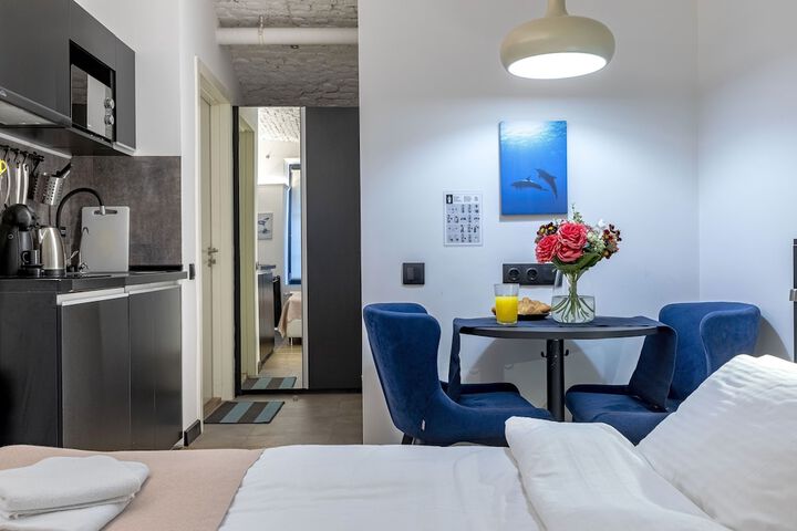 Room 9 of 51