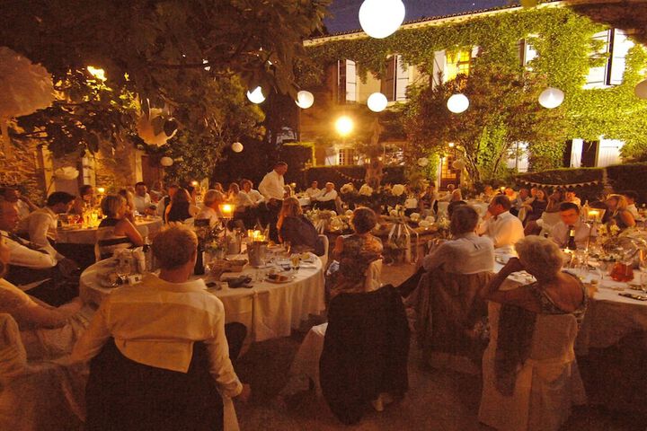 Dining 55 of 61
