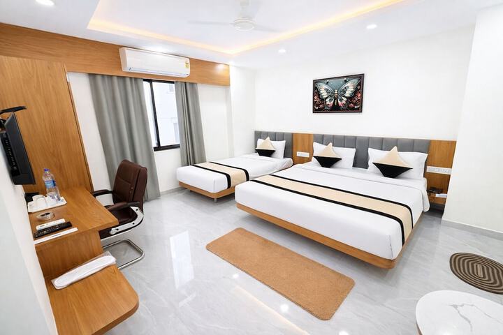 Room 7 of 31