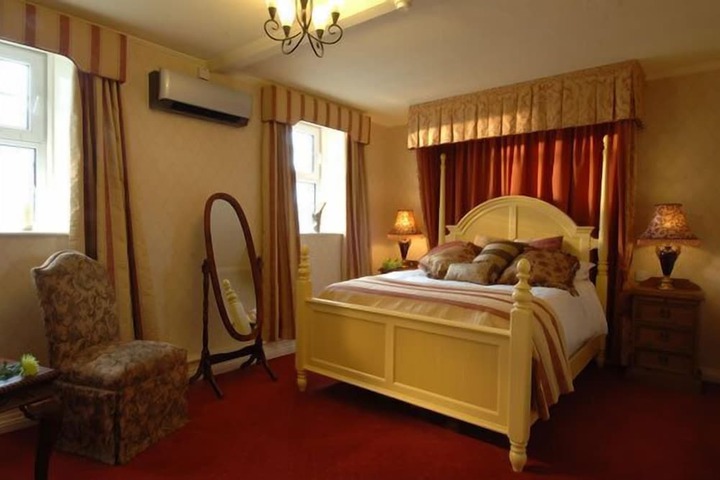 Room 5 of 21