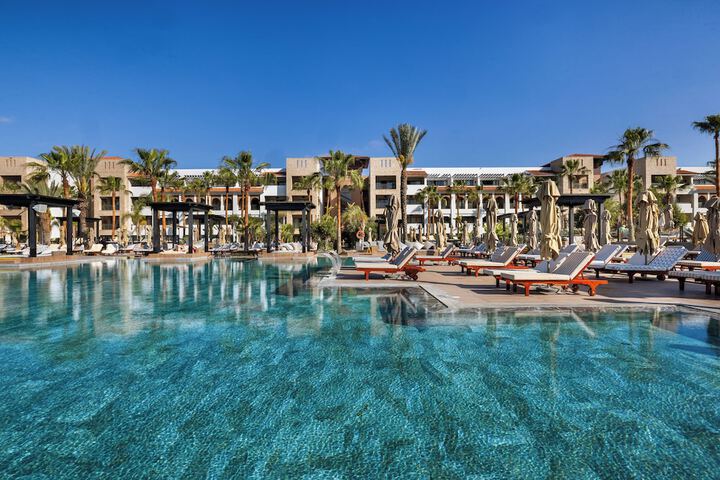 Pool Hotel