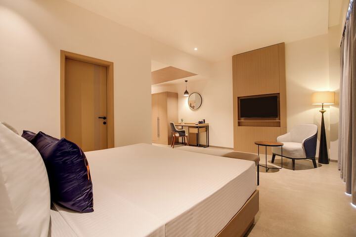 Room 12 of 40