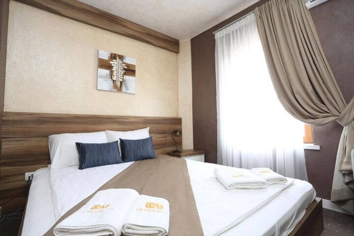 Room 19 of 29