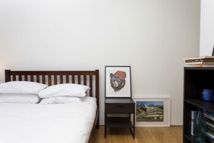 Room 16 of 22