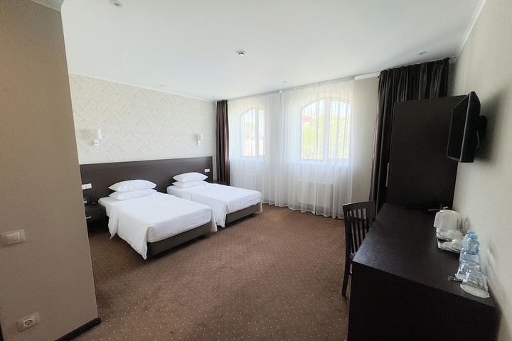 Room 22 of 82