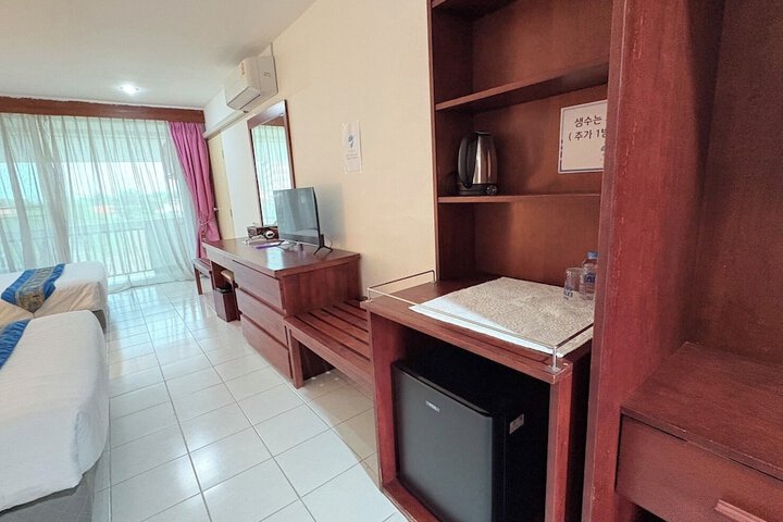 Room 3 of 24